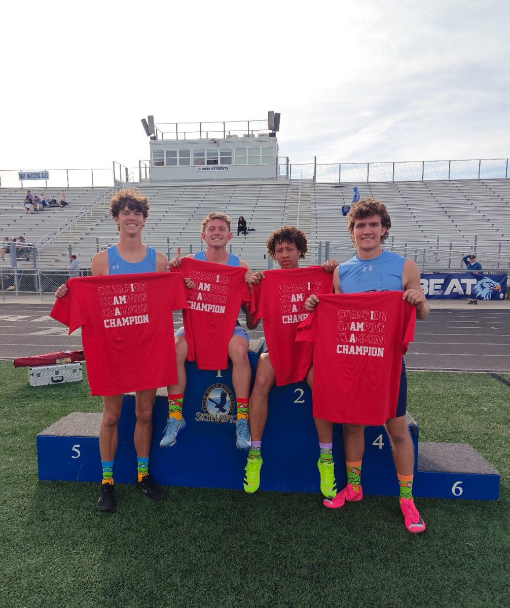 CalebIsaksen's tweet photo. 4x400 state qualified @ Utah County Invite 

3:24.19 https://t.co/4VUmSfNTPQ