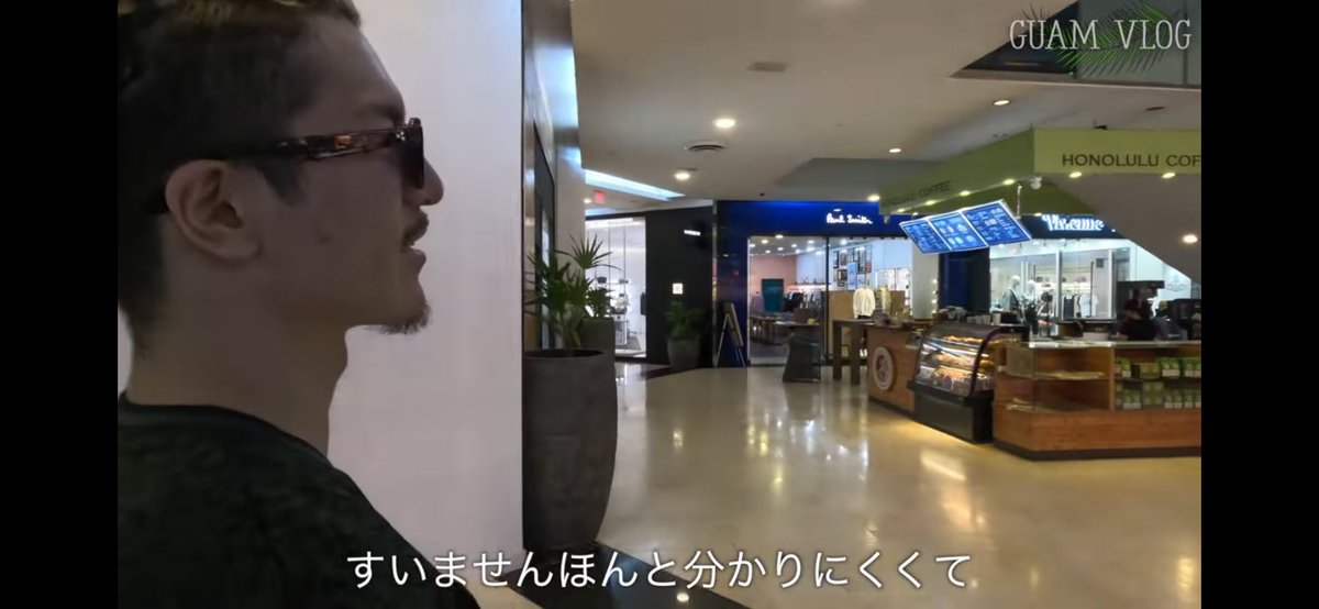 8686repezen's tweet photo. 新婚旅行の思い出の地にふぉいさんが…
なんかうれしい https://t.co/NPuvlan7Iu
