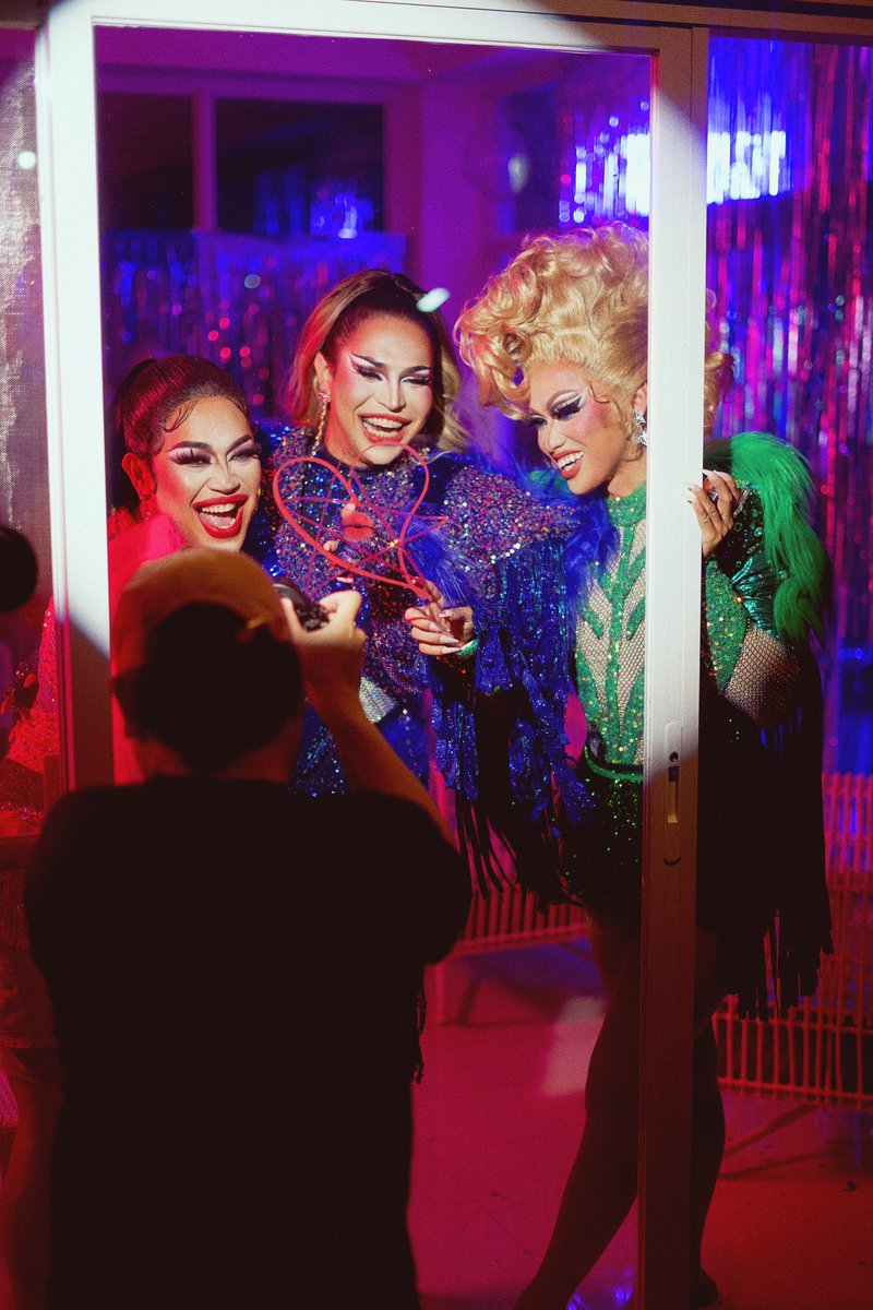 divinedivasph tweet media