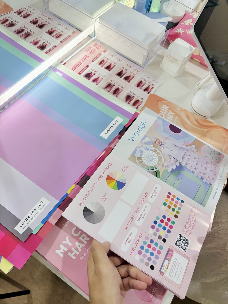 k1naas's tweet photo. Siapa dah lama plan nak buat colour analysis tu boleh datang event House of W start 16-27 April @ TRX!! 

Wardah buat FREE je. Rugi kalau tak datanggg🫶🏻 https://t.co/g8rTMmJFv0