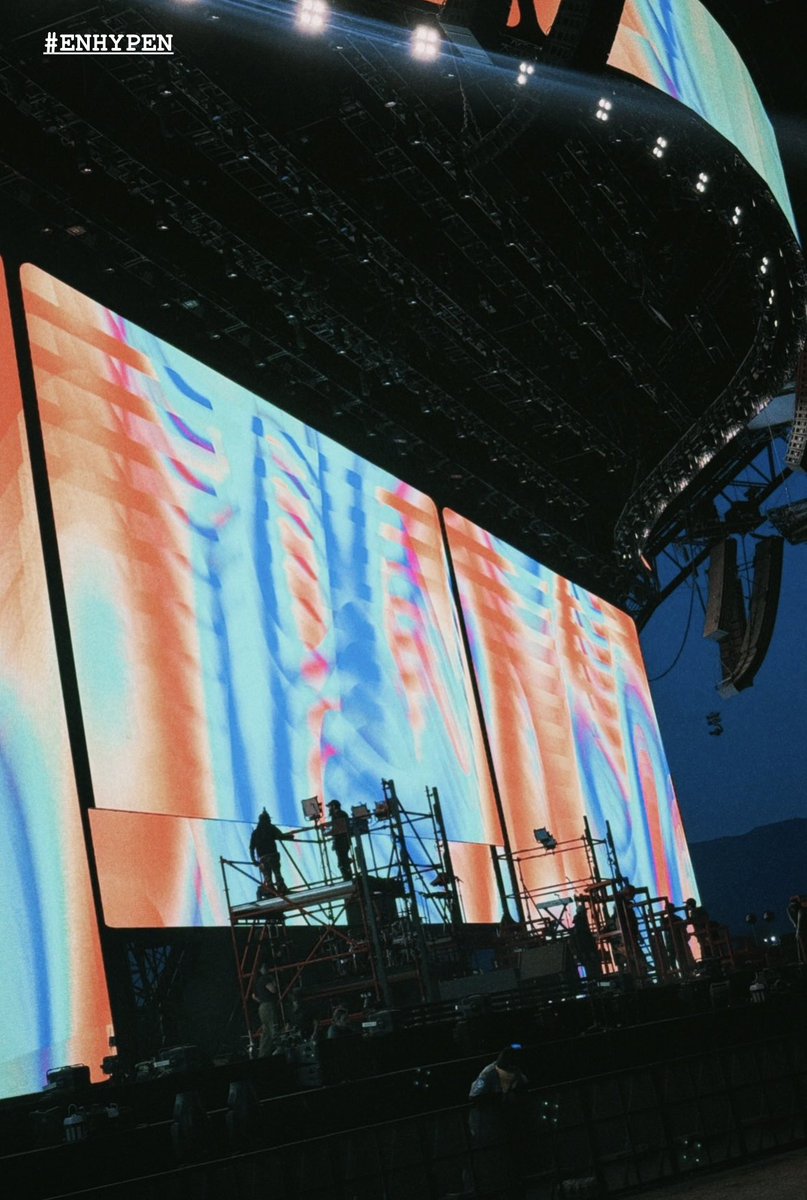 enhypenupdates's tweet photo. [INSTAGRAM] 250420

"Get ready for Coachella today!
See you real soon 🫶🏻
#DailyENHYPEN #ENHYPEN"

#ENCHELLA #COACHELLA2025 https://t.co/0Ic75tWNho