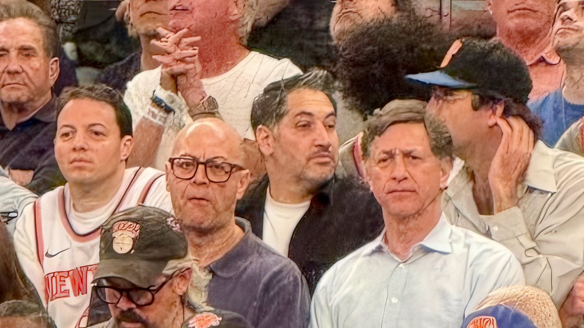 ContentForAll's tweet image. When you see @CarmChristopher going full Carmen Christopher at the #NYKnicks game.
