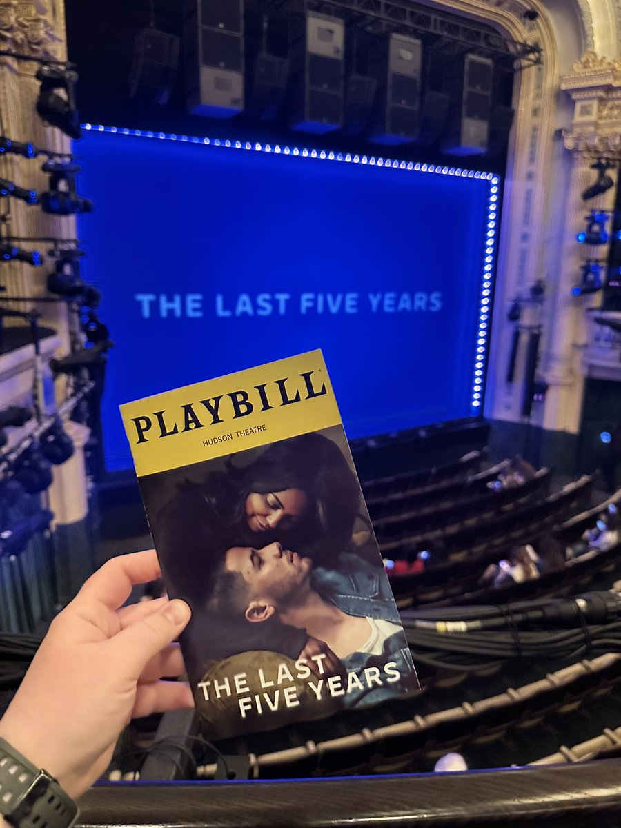 JerseyEarper's tweet photo. #Earping in the wild with @MyShortyDemiL
Got to see @nickjonas and @adriennelwarren kill it in The Last Five Years! https://t.co/hTg24m8IF8