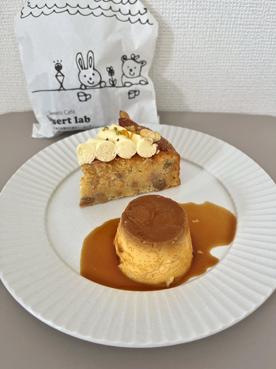 yuna_graph's tweet photo. 今日はお持ち帰りにしたので、お家でゆっくり楽しみます☕︎
Dessert lab さんのcafeメニュー終了まであと13日... #デザートラボ #Dessertlab https://t.co/OB1asNzMSY