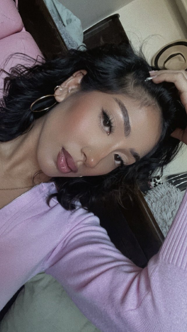 wasted_mgc's tweet photo. 🌸🌸 https://t.co/qmHs7fBfjw
