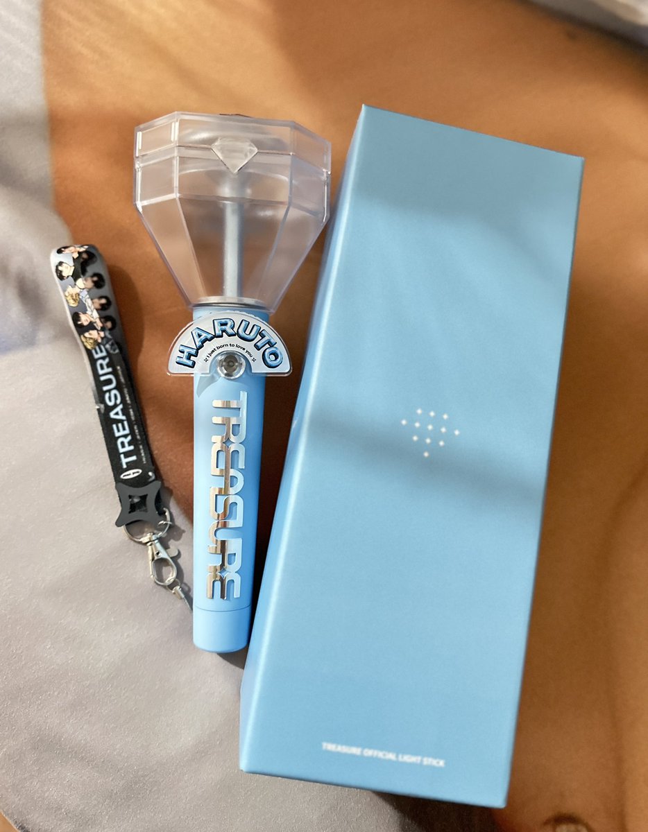 Pejoy97's tweet photo. ขายแท่งไฟของเราเอง  950ส่งฟรีง้าบบบ
#ตลาดนัดเด็กสมบัติ #ตลาดนัดtreasure https://t.co/95GCnZxxju
