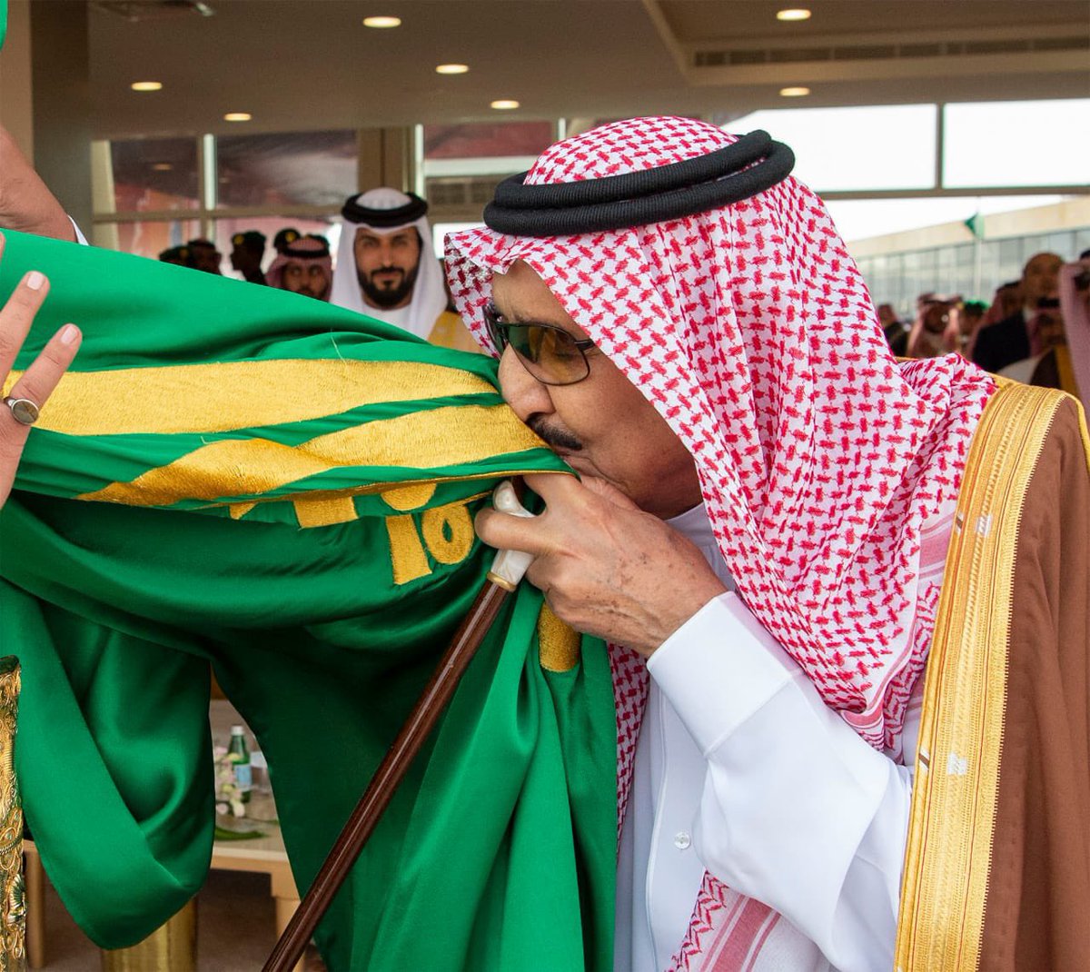 لا يوجد على وجه هذه الأرض وطن أطهر وأعرق حضارة من المملكة العربية السعودية.

 •المملكة العربية السعودية كانت ولا تزال رمزًا للعطاء والدعم:

- لا توجد دولة ساعدت وقدمت الدعم السياسي والاقتصادي لجميع الدول العربية والإسلامية كما فعلت المملكة. 🇸🇦

إنها حقًا العُظمى”🇸🇦