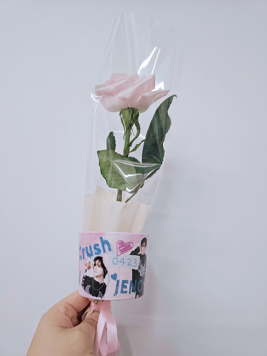 HELLO SPRING LOVE JENO tweet media