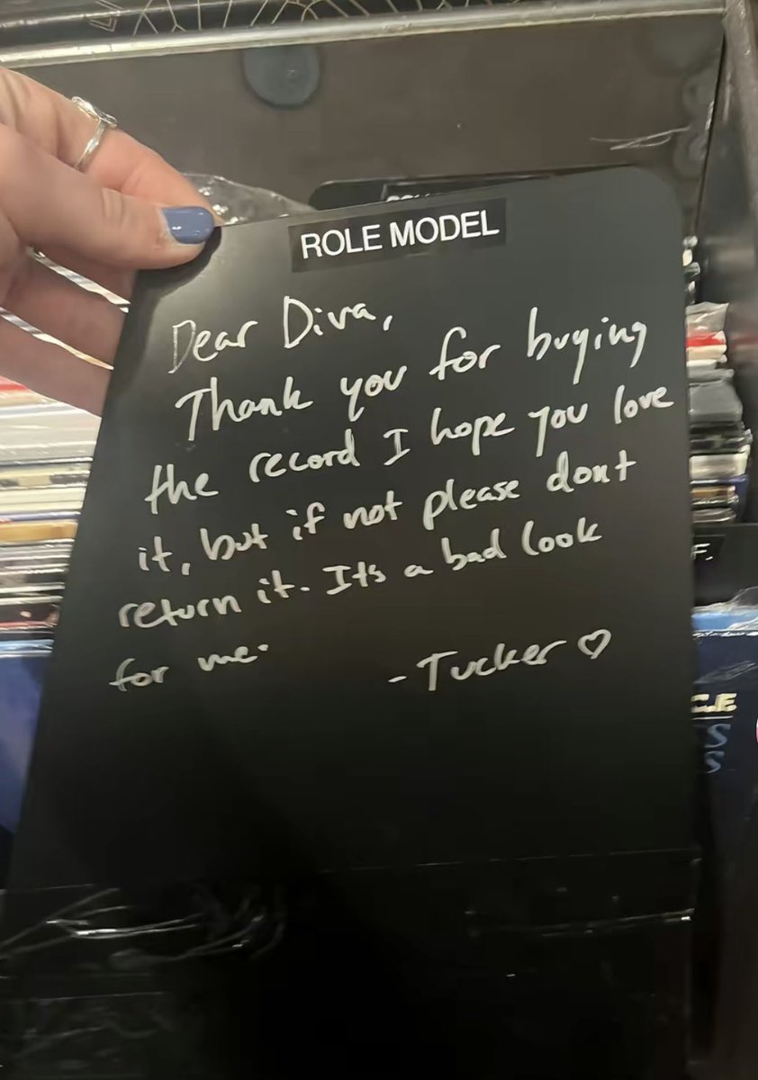 i kind of hate you😭 <a href="/rolemodel/">ROLE MODEL</a>