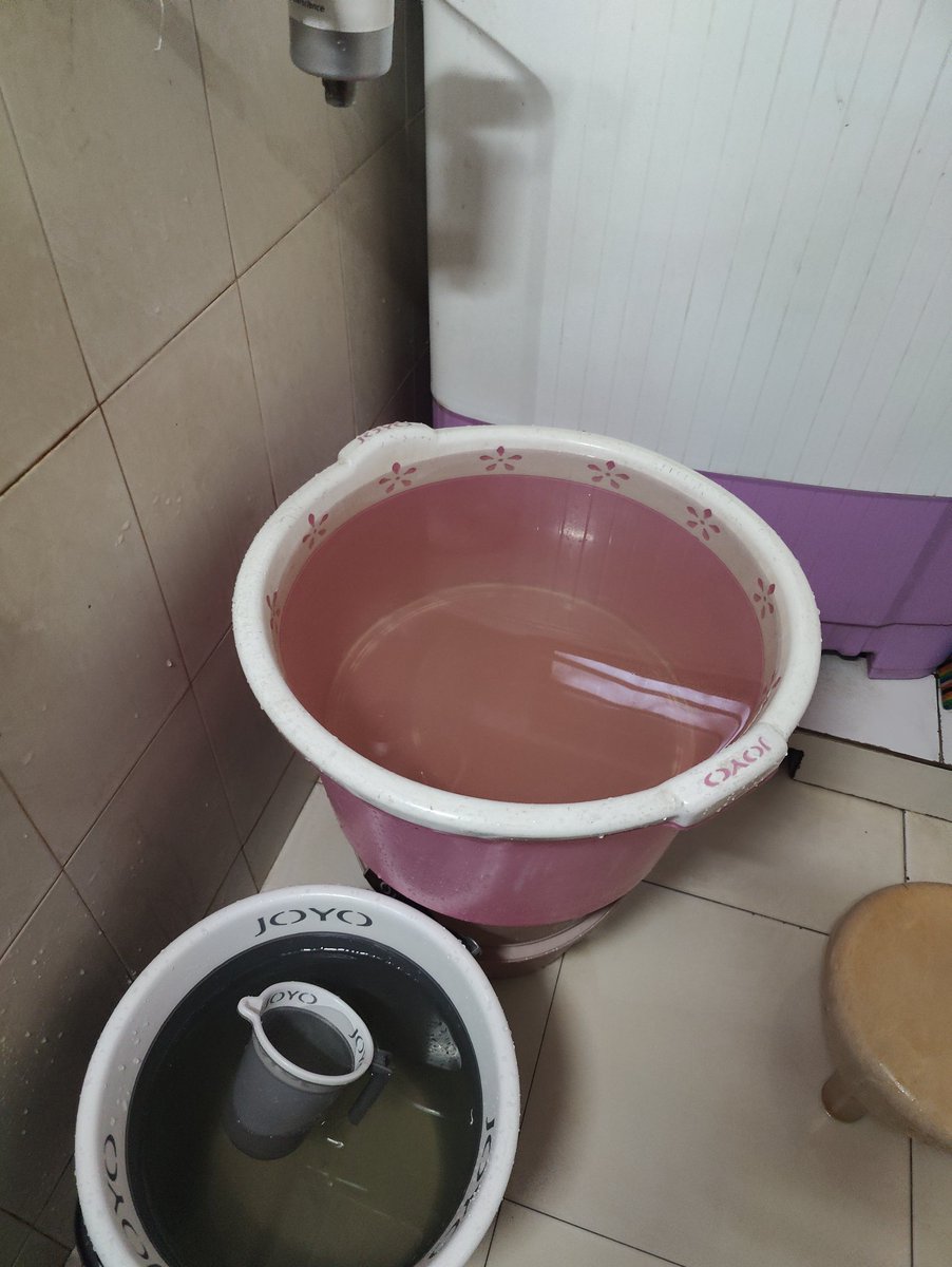 pm_am04's tweet photo. @My_MBMC @GemsOfMBMC 
The quality of water in Bhayander since last 2 days.  It's plain sewage water. Pathetic!! https://t.co/XUqmBdCWK8