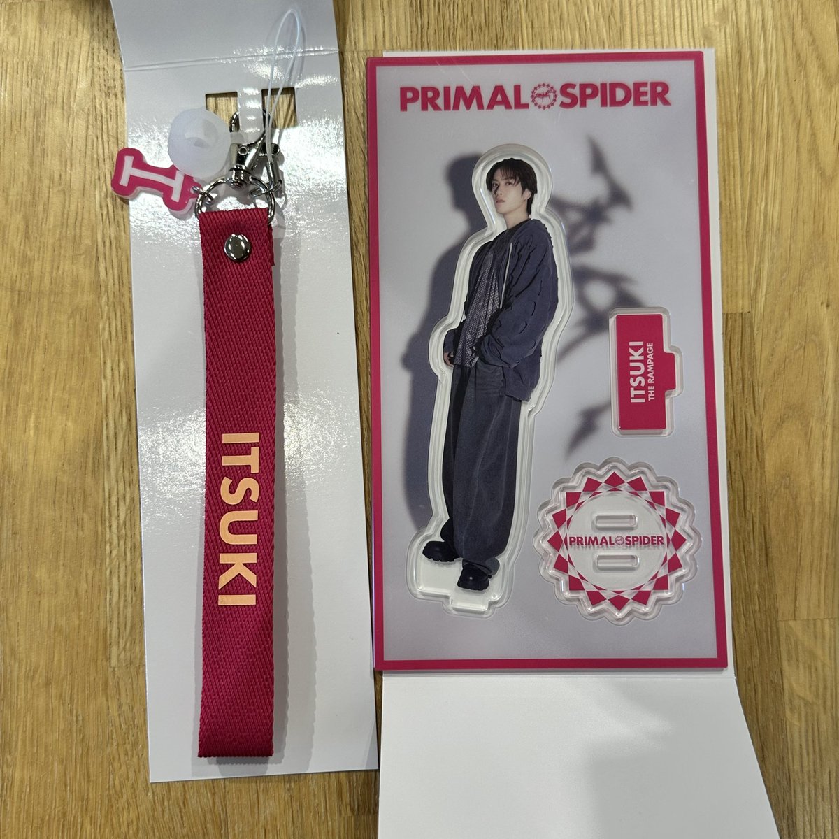 ash_rj13's tweet photo. THE RAMPAGE ランペ 
PRIMAL SPIDER グッズ アクスタ マルチストラップ 交換 福井

【 譲 】 藤原樹

【 求 】 吉野北人

福井手渡し🤝🏻 https://t.co/DuW1pjn4O7