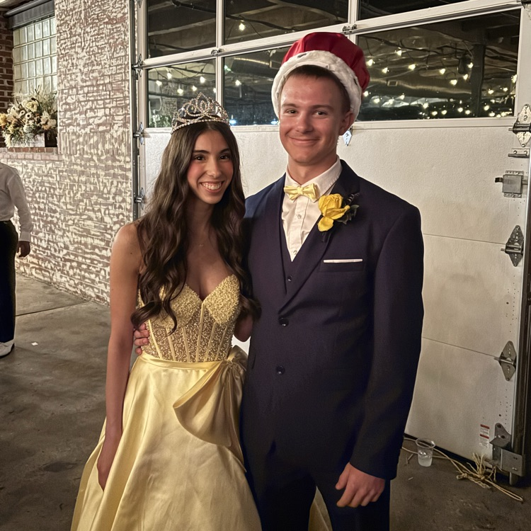 OHSActivities's tweet photo. Congratulations to the 2025 Prom King &amp; Queen: Boston Bloomer &amp; Sadie Price! #CyclonePride https://t.co/jEEgzgiP8y