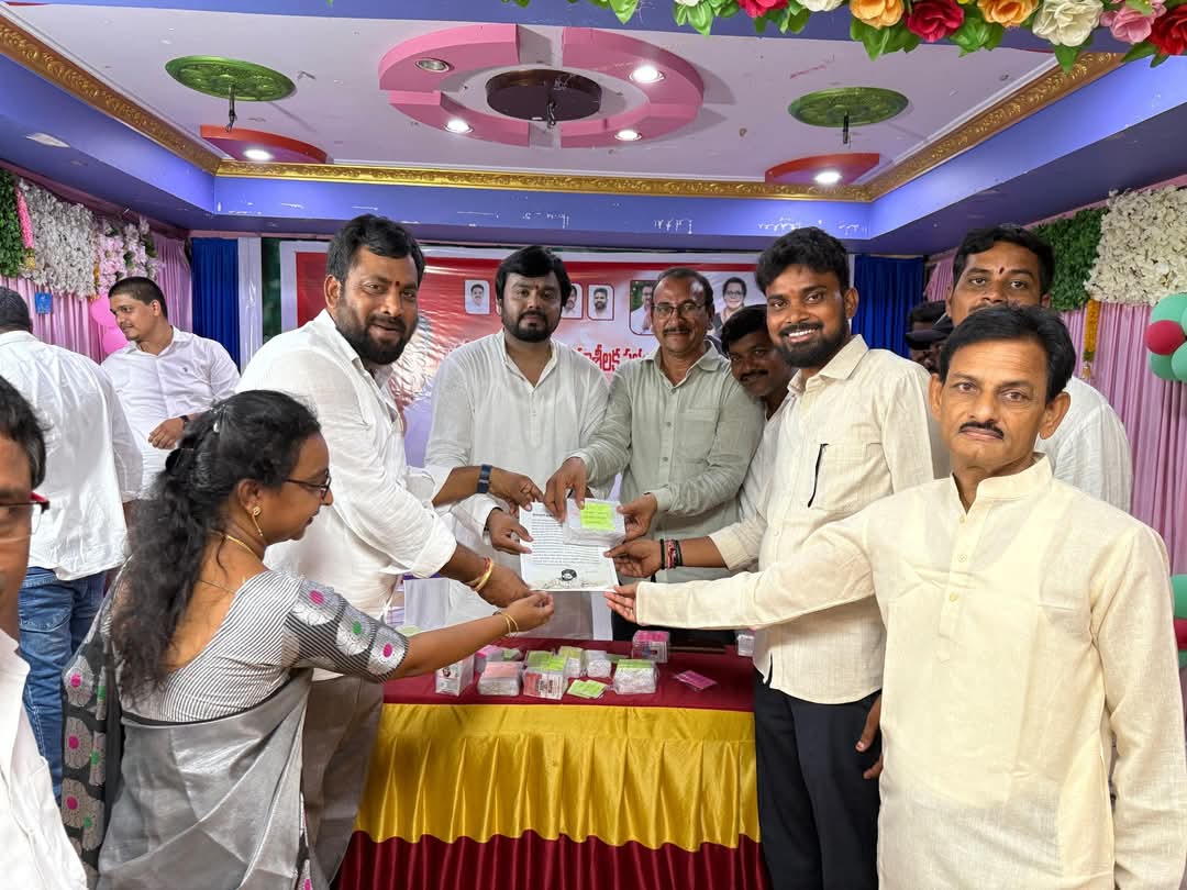 PrasannaNalle's tweet image. నేటి నుండి మొదలైన జనసేన క్రియాశీలక సభ్యత్వ కిట్లు పంపిణీ 

@PawanKalyan @JanaSenaParty

#JSPActiveMembership