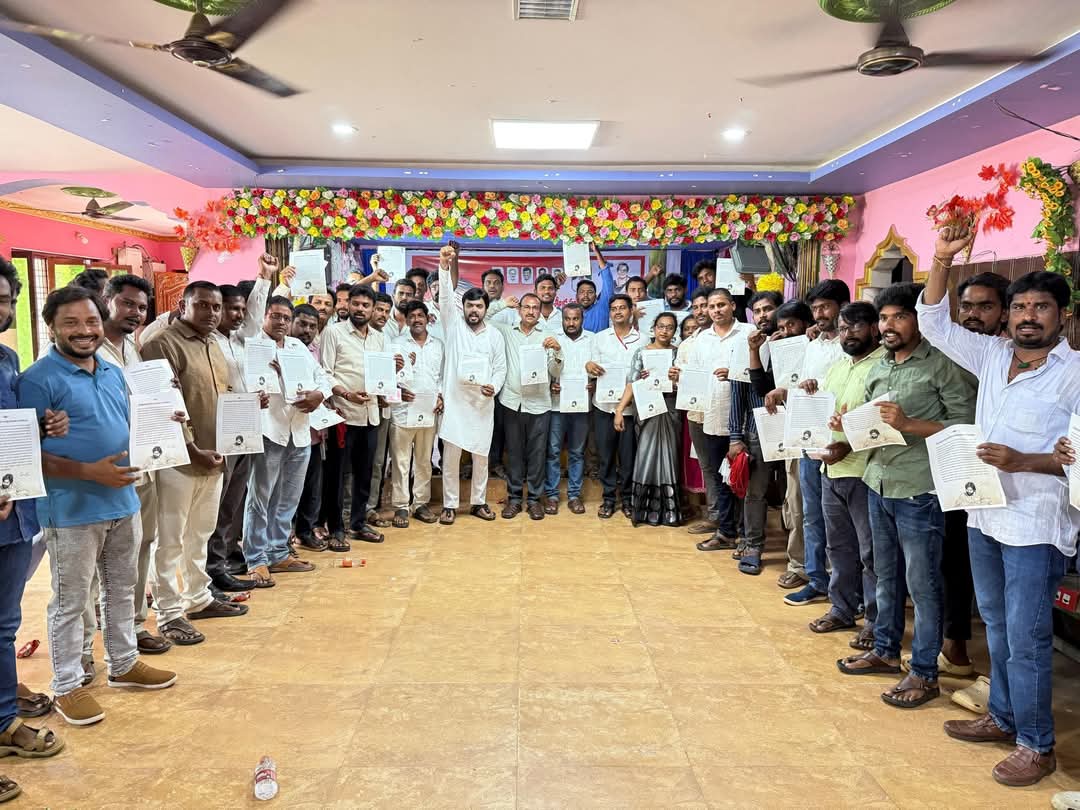 PrasannaNalle's tweet image. నేటి నుండి మొదలైన జనసేన క్రియాశీలక సభ్యత్వ కిట్లు పంపిణీ 

@PawanKalyan @JanaSenaParty

#JSPActiveMembership