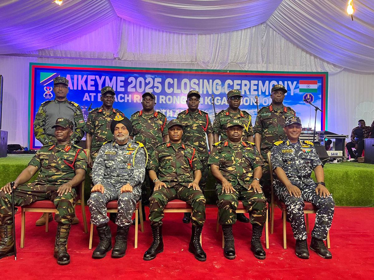 indiannavy's tweet photo. The maiden edition of Exercise #AIKEYME-25 concluded with a closing ceremony held at Kigamboni, Dar es Salaam on #18Apr 25.
Maj Gen Gaguti, Chief of Personnel, Tanzania People's Defence Force, was the Chief Guest, with attendance of RAdm AR Hassan, #TPDF Navy Commander, Indian DA, COs of #INSChennai & #INSKesari, & Observers from the participating countries.
A comprehensive debrief of the exercise was held during the event followed by cultural programs and addresses by the dignitaries.
#BridgesofFriendship
@IndiainTanzania @IN_WNC