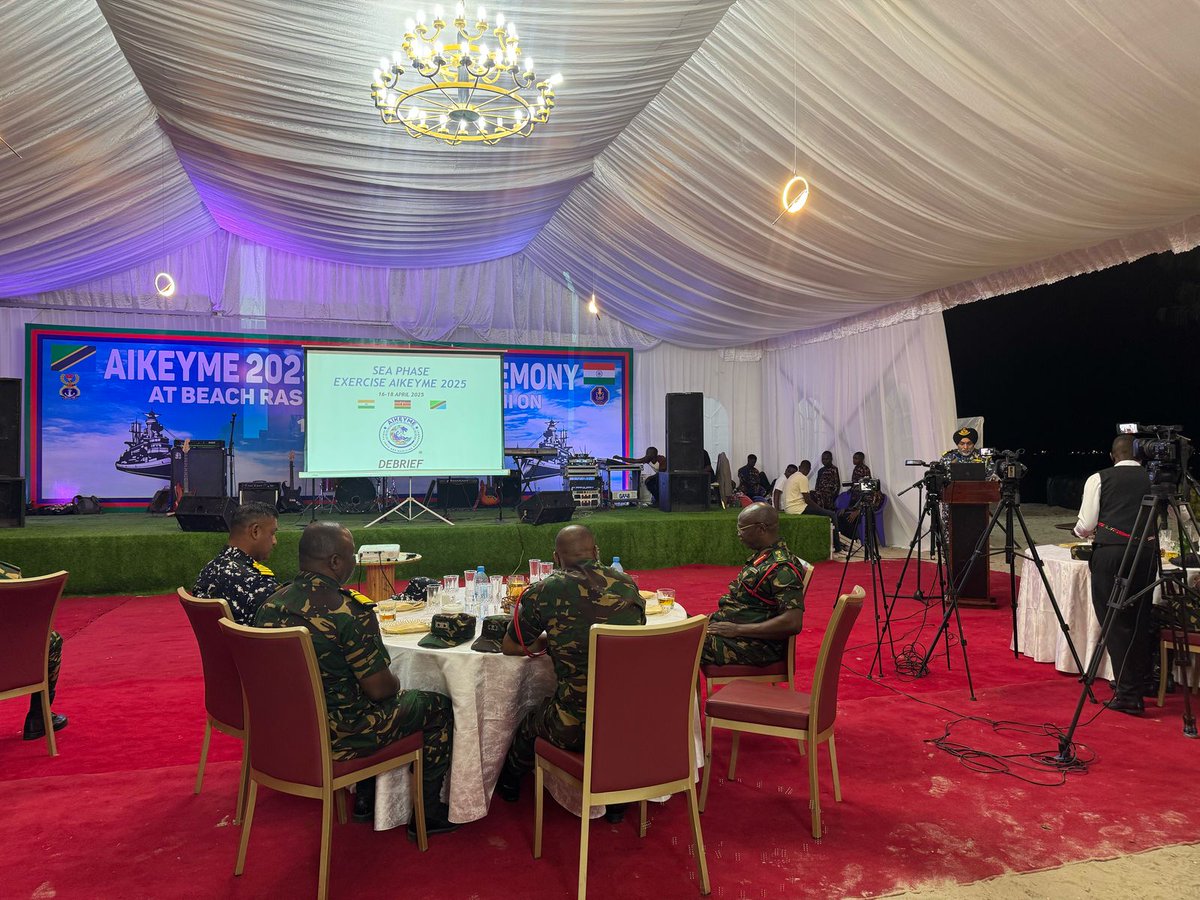 indiannavy's tweet photo. The maiden edition of Exercise #AIKEYME-25 concluded with a closing ceremony held at Kigamboni, Dar es Salaam on #18Apr 25.
Maj Gen Gaguti, Chief of Personnel, Tanzania People's Defence Force, was the Chief Guest, with attendance of RAdm AR Hassan, #TPDF Navy Commander, Indian DA, COs of #INSChennai & #INSKesari, & Observers from the participating countries.
A comprehensive debrief of the exercise was held during the event followed by cultural programs and addresses by the dignitaries.
#BridgesofFriendship
@IndiainTanzania @IN_WNC