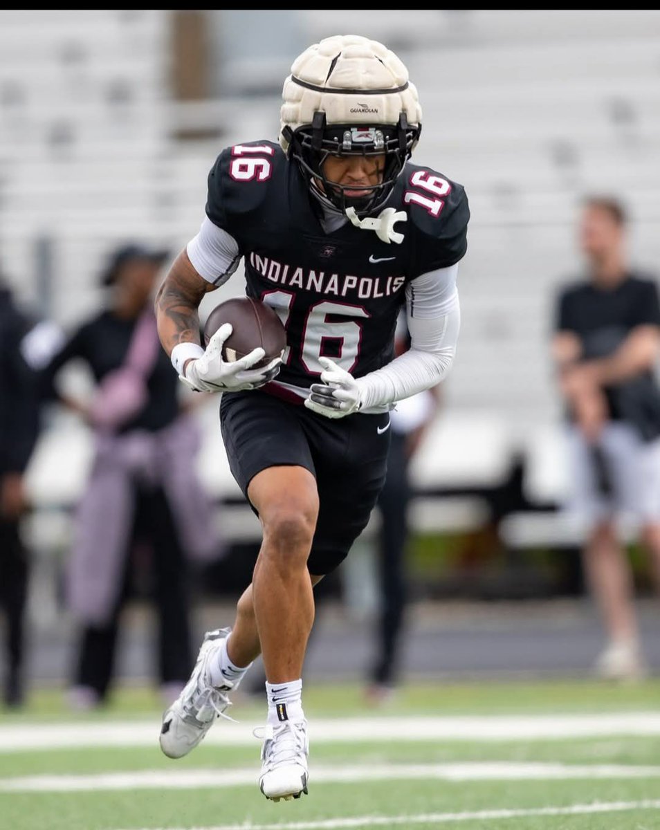 yzemma210's tweet photo. Ayyyeee!!!! My Guy with the Spring Game Touchdown! #SpringGame #UniversityOfIndianapolis #GodGotYou #Sixteen @caydenolinger2 https://t.co/qVyGQTfAvE