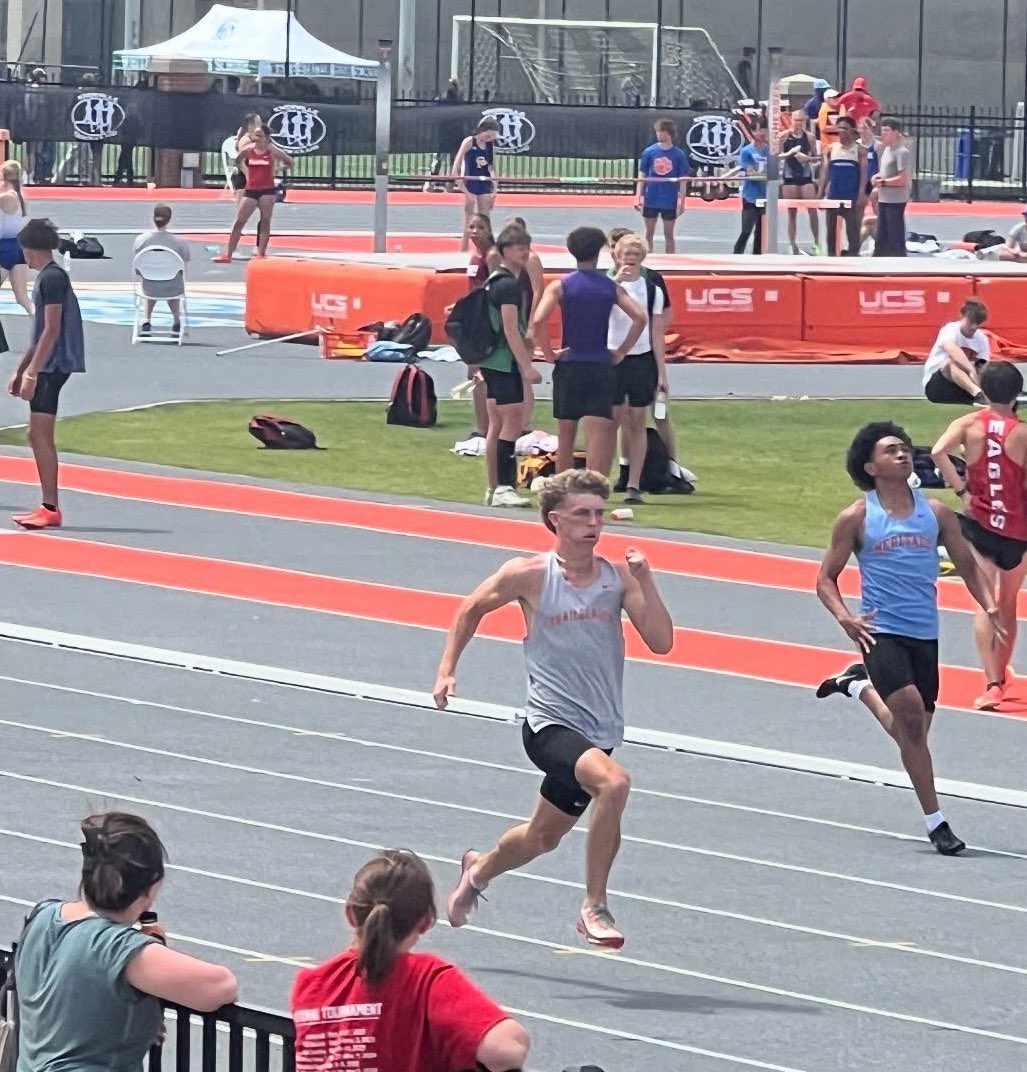Great sprint day for Boone at the Volunteer Classic: <a href="/evan_tomlinson3/">Evan Tomlinson</a> won the 100 and 200, had a season best in prelims of the 100- 10.5 and PR in the 200 finals- 21.5

Riley Burns PR’d in the 100- 11.29 and 200- 22.73
<a href="/tnmilesplit/">MileSplit Tennessee</a> <a href="/JCPress/">Johnson City Press</a> <a href="/JBHTSports/">H&T Sports</a> <a href="/tcook06061994/">Tanner Cook</a> <a href="/JDVaughn91/">JD Vaughn</a>