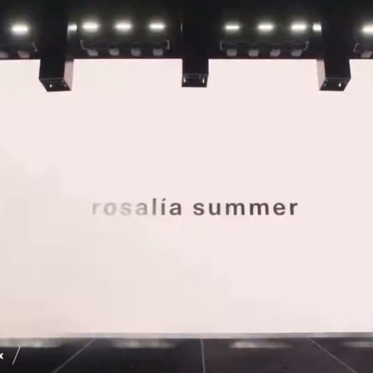updaterosalia's tweet photo. A message reading "ROSALÍA Summer" was displayed during Charli XCX's performance at Coachella. 👀

#Coachella2025 https://t.co/b5XanWYQj3
