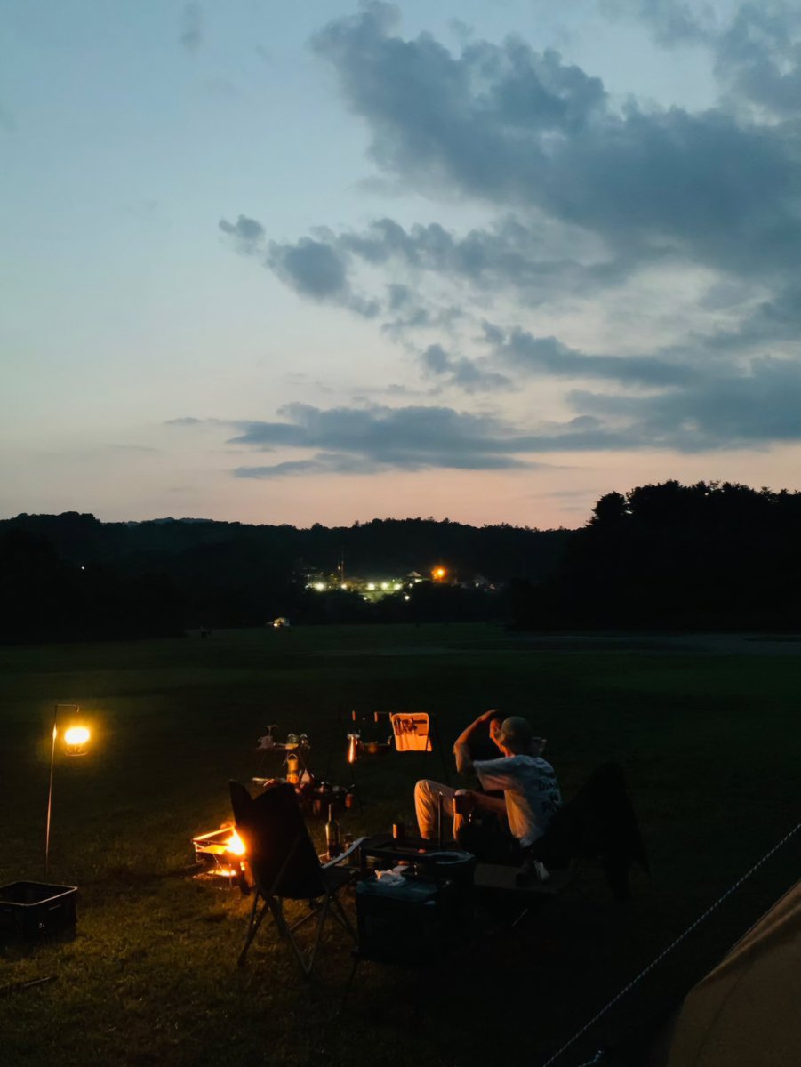 duckdyo923's tweet photo. 캠핑 조아 고앵이⛺️🌿 https://t.co/bAftYsZuW6
