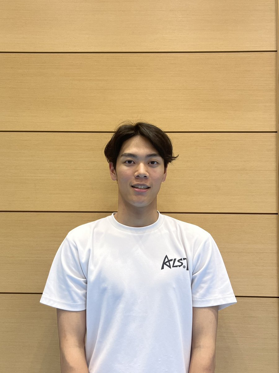 新入生紹介 #20 名前 : 船場 仁多郎(ｾﾝﾊﾞ ｼﾞﾝﾀﾛｳ) 身長 : 183cm 出身校