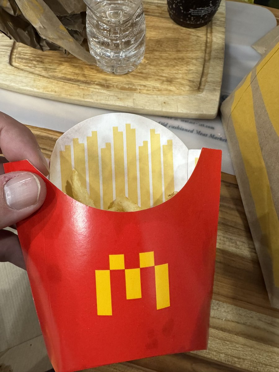 bryjcollins's tweet photo. @McDonalds you have to do a better job than this…fill me up at least half way https://t.co/ln9a9rIVJQ