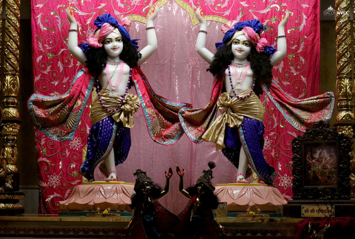 ISKCONPune's tweet photo. 🌷Mangal Arati Darshan🌷🗓20/04/2025🙏🚩@ISKCONNVCCPune🚩
.
.
#ISKCON #ISKCONNVCC #ISKCONNVCCPune #ISKCONPune
#20thapril #20thapril2025 #Sunday #Vrindavan
#Harinaamsankirtan #Radheshyamdas #Radheradhe
#Sankirtan #Kirtan #Mayapur #Prabhupada #iskconmandir
#GVE #GovardhanEcoVillage https://t.co/XwrM67Z4Pe