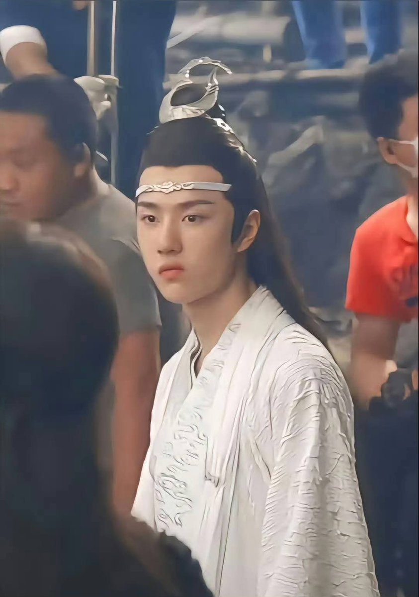 와 진짜 애기긴애기엿네
경의보다 어렷다는거 납득완