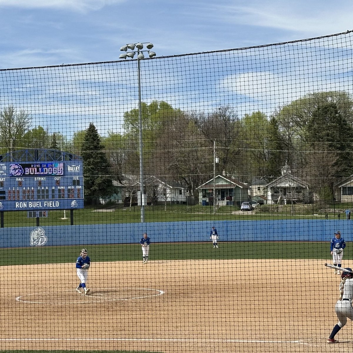 ⁦<a href="/DrakeSoftball/">Drake Softball</a>⁩ won twice today.  Great way to kick off Relays week! #Proudalum