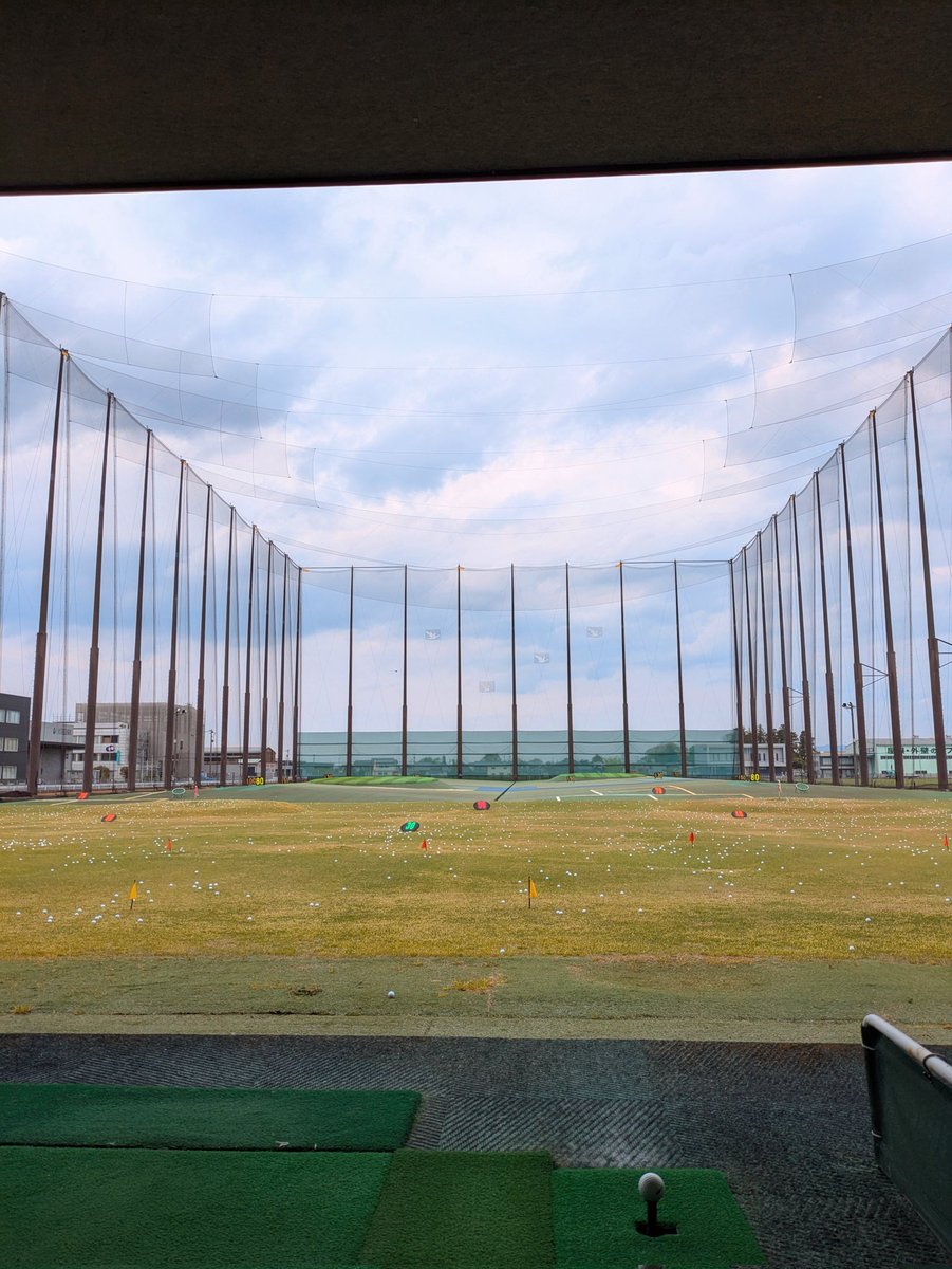 ryomagolf_jp's tweet photo. 営業スタッフSより
本日は福井市にあります #印田ゴルフセンター にて16時迄 #試打会 開催中☺️
「今迄、当たらなかったネットに当たった❗️しかも何発も😆」
とお客様もビックリ😇なドライバーを試打しに是非ご来場下さい🚙
#一撃でわかる棒ダマ
#リョーマゴルフ
#ryomagolf
#maxima3 https://t.co/BOu5edjP9L