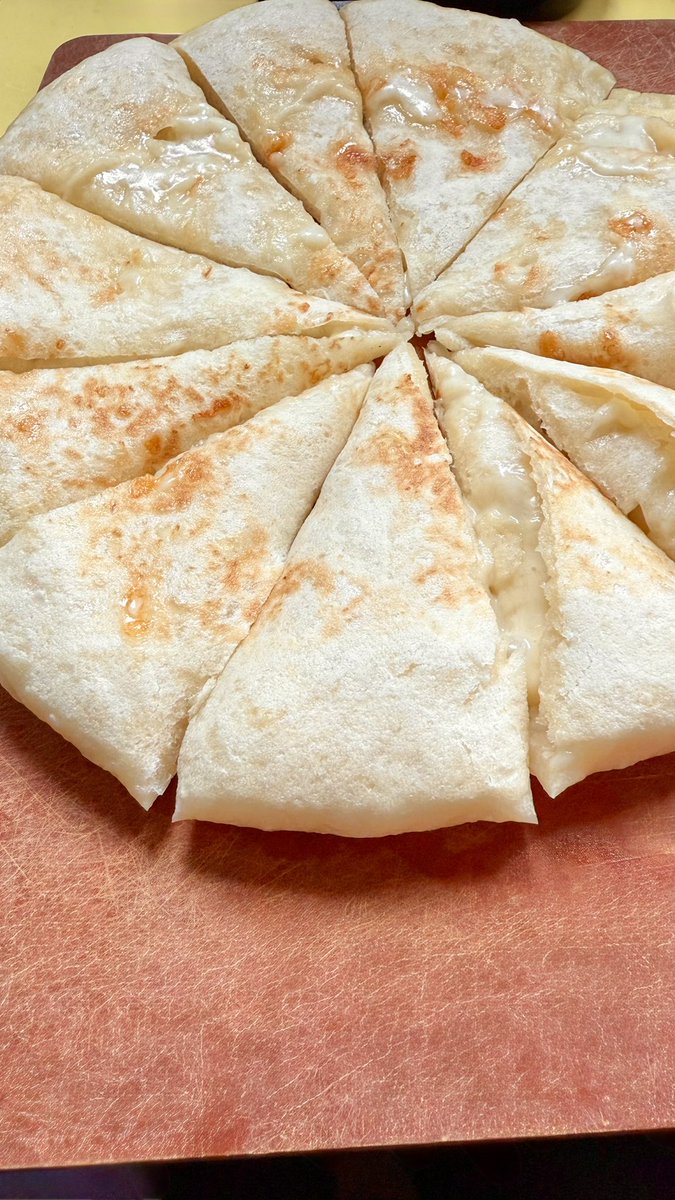 週1ペースでチーズナン作らないと禁断症状出てくるんだ https://t.co/1Y4gSeUiiy