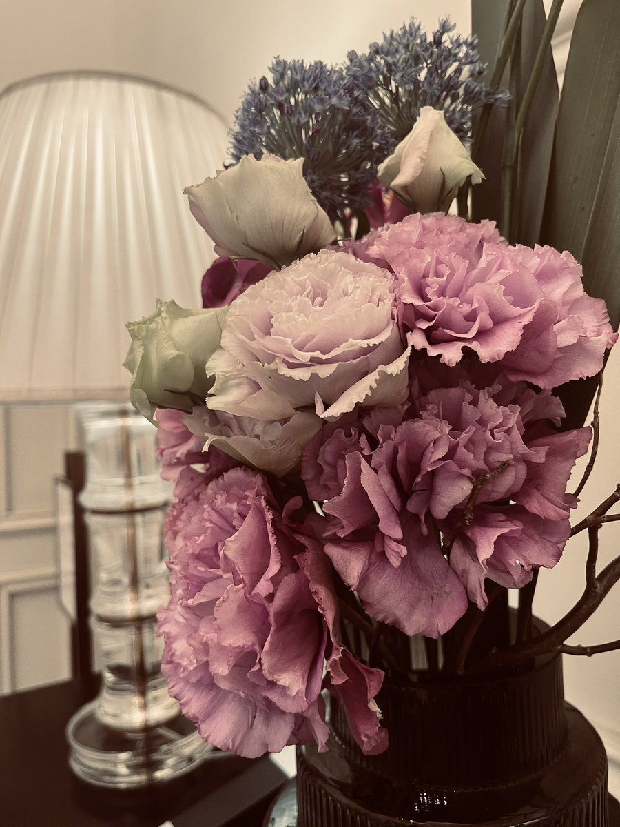 命は短い。自分には自分の道があるから、誰かと比較したりせずに自分の進むべき道を生きよう。