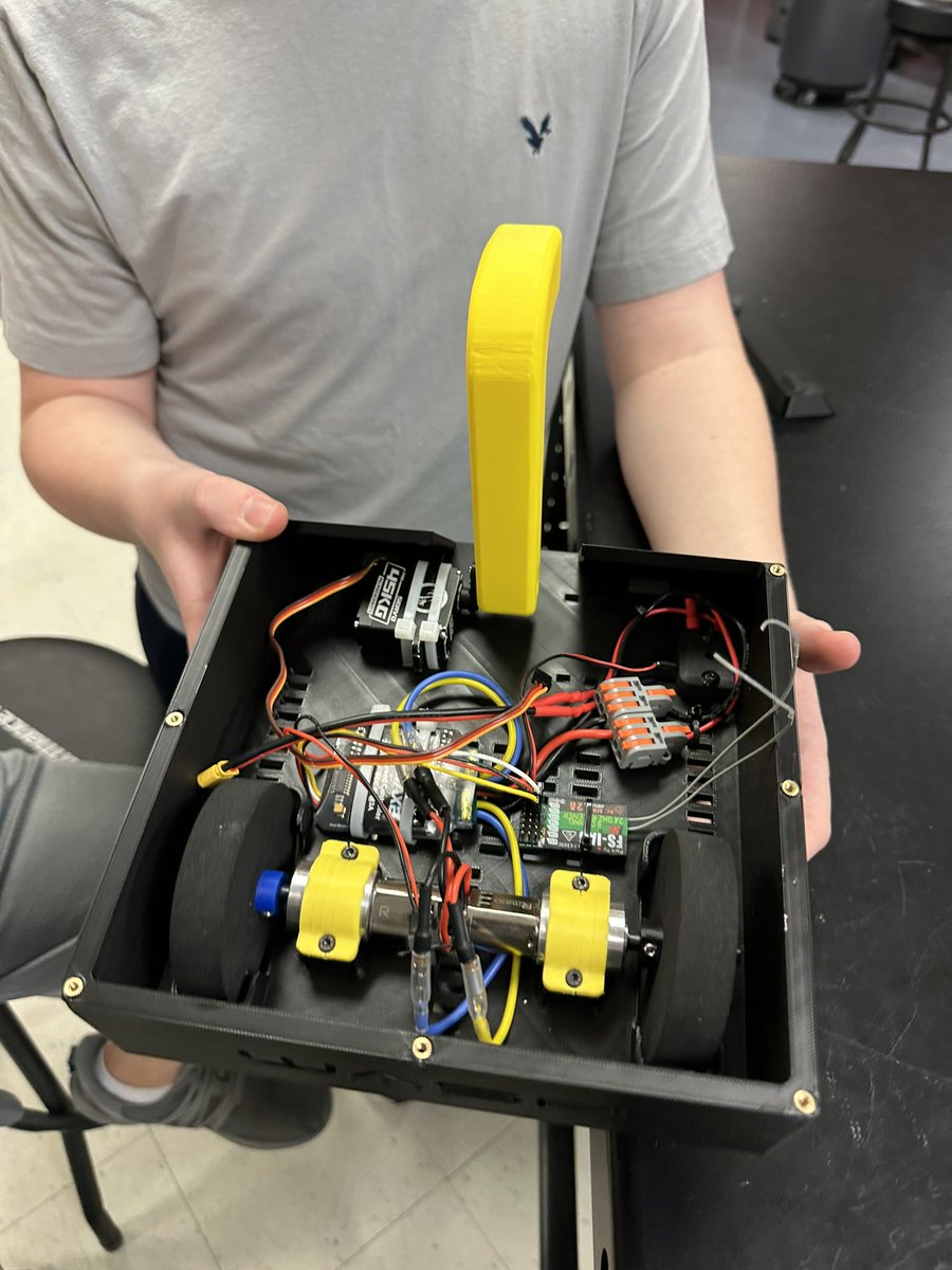 kilobots's tweet image. 🤖⚙️ The countdown is ON! Kilobots—our 3D-printed combat robot league for 6th–12th grade—is back April 26! Don’t miss the epic battles, innovation & STEM action!
📍 Stewarts Creek MS
#Kilobots #BattleBots #STEM #Robotics