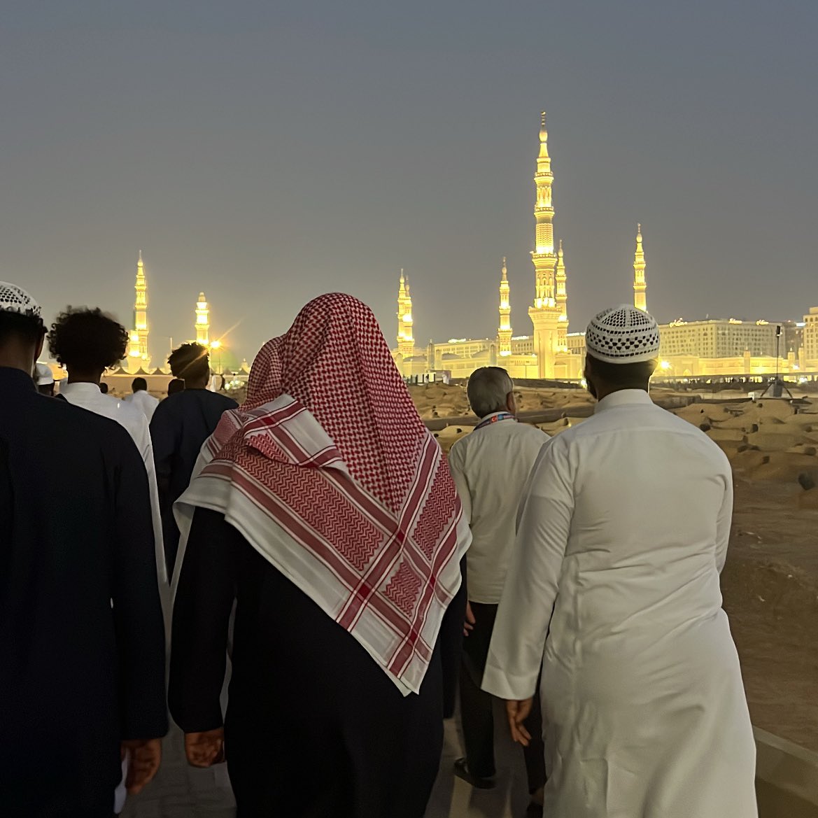 Shaykh Ibn Uthaymeen رحمه الله:

"Whenever your heart is neglectful and you find yourself immersed in the life of this world, go out to the graves and think about those people who yesterday were [alive] like you on earth."

شرح رياض الصالحين ٤٧٣/٣