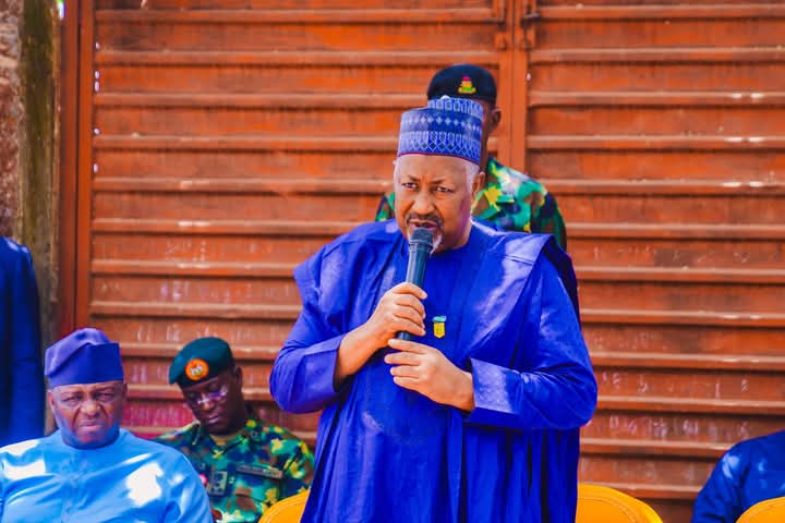 CJPAM1's tweet photo. PHOTO NEWS:
Minister @fmha_pa @nentawe1, alongside @DHQNigeria Minister of Defence @Mohammed_Badaru, visited communities in #Riyom and #Bassa LGAs to commiserate with victims of recent attacks in #Plateaustate https://t.co/dfPQxo7s6x