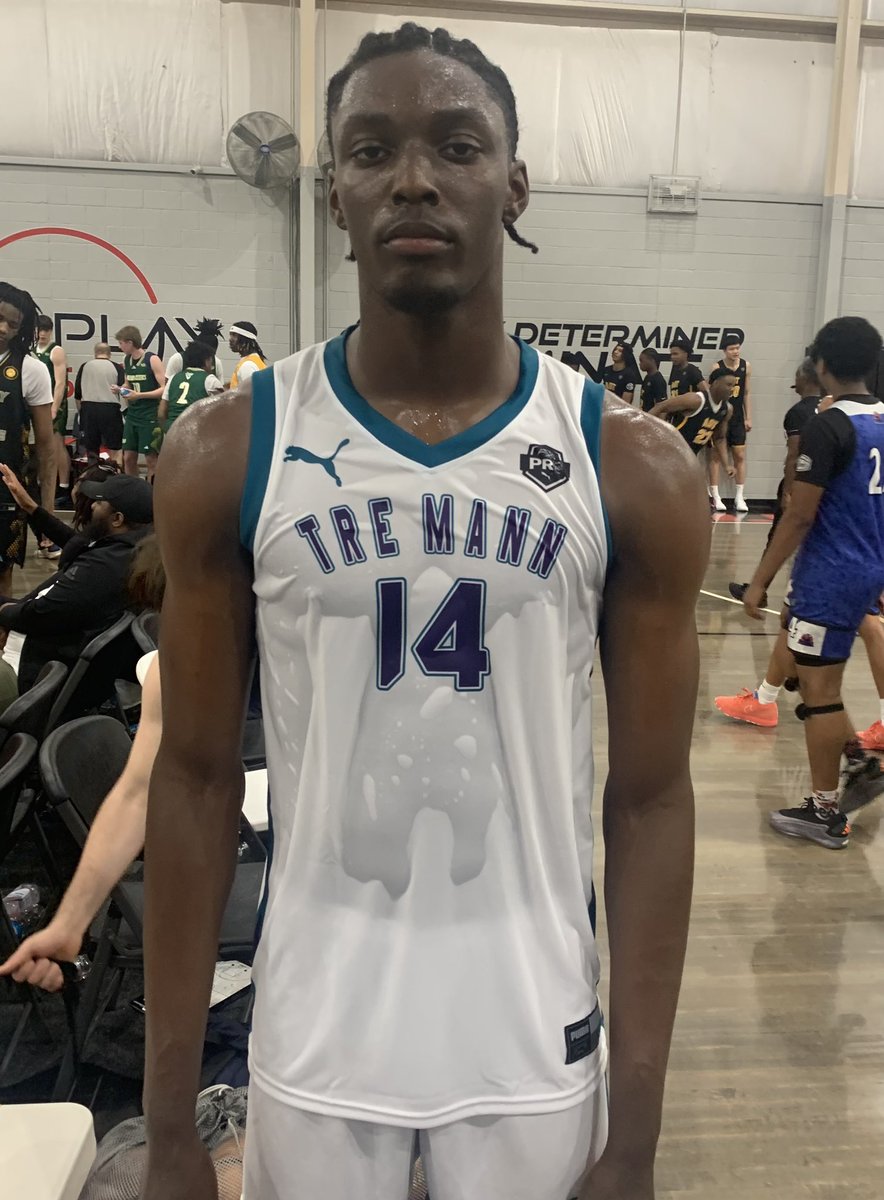 ‘26 Toni Bryant (<a href="/the_Tonibryant/">Toni</a>) was one of the best players in the gym today. The 6’10” forward had a 24-point performance filled with big time dunks and finishing plays on the offensive end. Big time shot blocker as well, using his great frame and wingspan.

📌 <a href="/TreMannElite/">Tre Mann Elite</a>