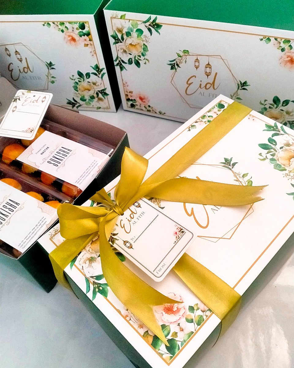 WifeWw's tweet image. Selalu jualan nastar wisjman full 75k dan dapet orderan Allhamdulillah bisa sampai 100 toples dikerjain ber2 doang sama ibu. Pakai susu anchor dan telur omega. Cuma minusnya aku suka cancel orderan krna gak sanggup 😭 Allhamdulillah byk yg bilang nastar kulebih enak dari holland