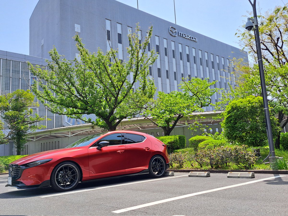 TTO241's tweet photo. マツダR&Dセンター横浜(#MRY )…大変良き場所でした🫶
関東エリアのマツダ聖地👏😉✨
@Mazda_PR
#MRYで会いました #withMazda
#MAZDA3FB #RetroSportsEdition
#AutoExe #AutoExeJapan
#RAYS #VOLKRACING #VOLKRACINGG025 #G025 https://t.co/AhkfyVjAfd