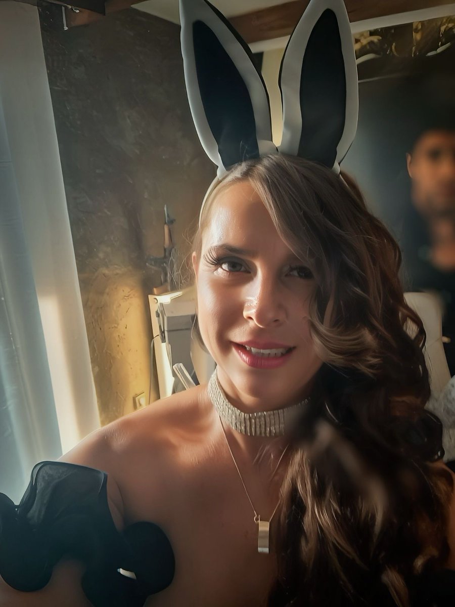 Susanne Nigbezsmieta (@nigbezsmietan) on Twitter photo 