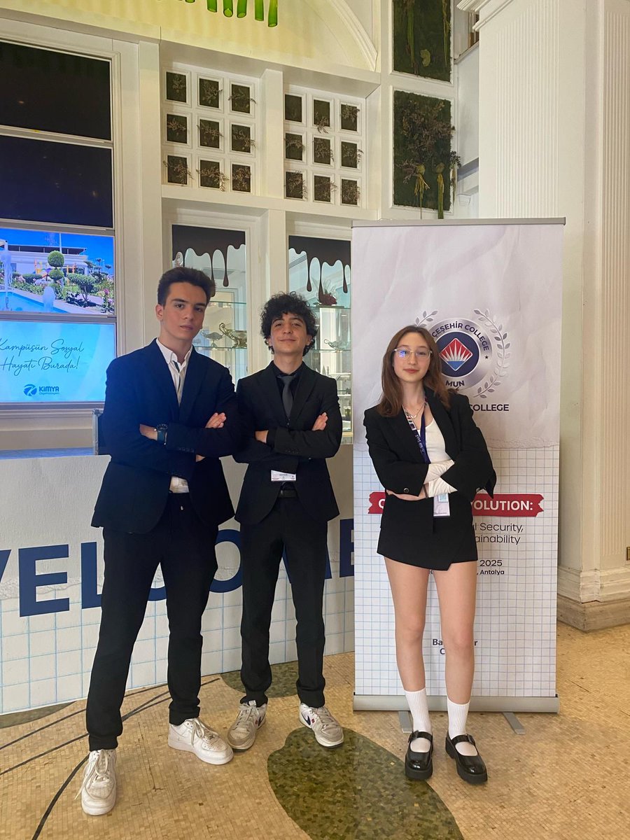 Öğrencilerimiz akademik ve kişisel gelişimlerine katkı sunmak amacıyla, tamamı İngilizce olarak gerçekleşen #BKMUN konferansına katılım sağladılar.

#bkmun