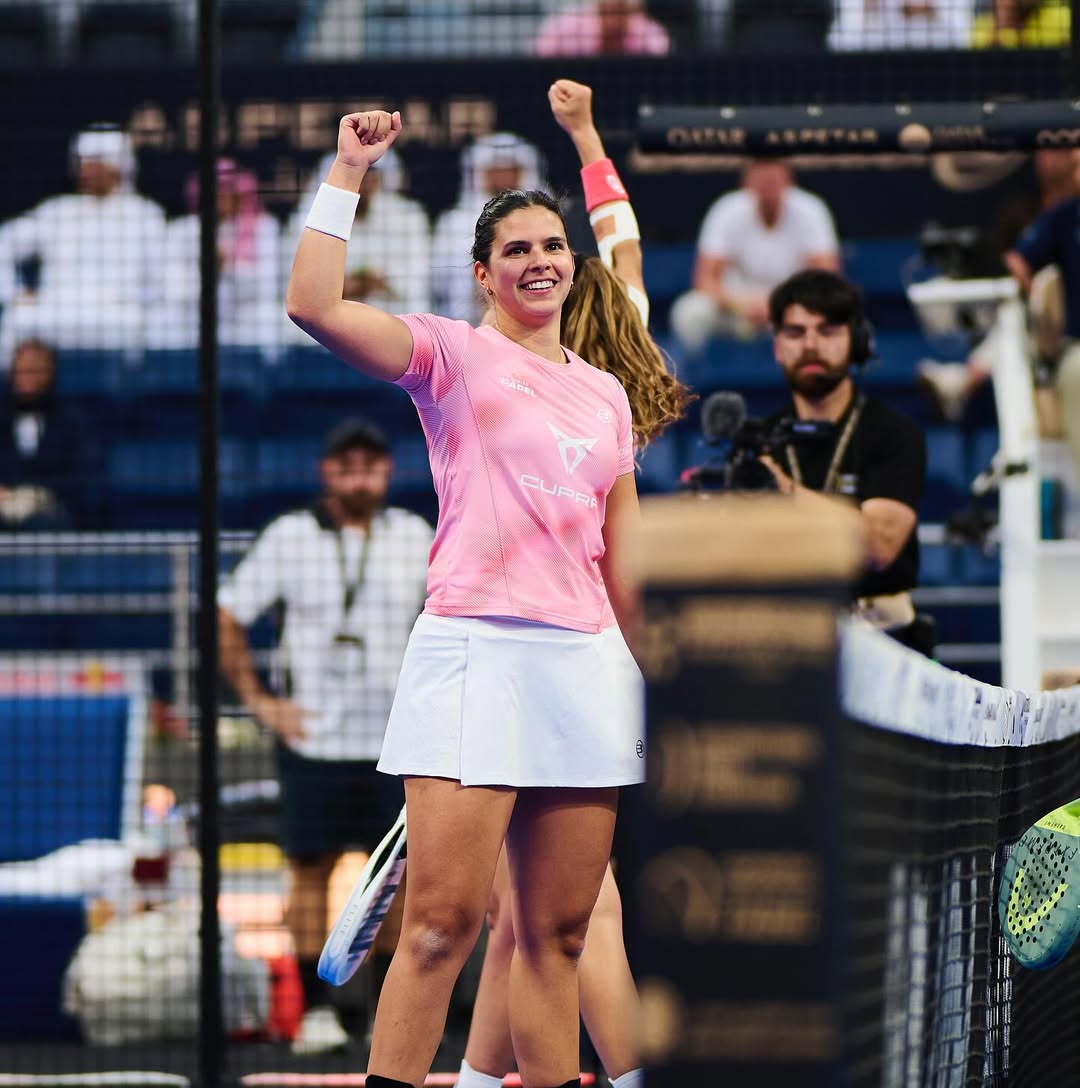 Delfi Brea (@delfibrea) on Twitter photo CAMPEONASSSSSSS DOHA 🤯🥹
sin palabras, qué locura de semana y cuántas situaciones difíciles remontamos <a href="/gemmatriay/">Gemma Triay</a> animal!!🤜🏻🤛🏻
GRACIAS a todo el equipo por estar siempre! 🤍
Shukran Doha for all the love, excited to come back next year!!! CAMPEONASSSSSSS DOHA 🤯🥹
sin palabras, qué locura de semana y cuántas situaciones difíciles remontamos <a href="/gemmatriay/">Gemma Triay</a> animal!!🤜🏻🤛🏻
GRACIAS a todo el equipo por estar siempre! 🤍
Shukran Doha for all the love, excited to come back next year!!!