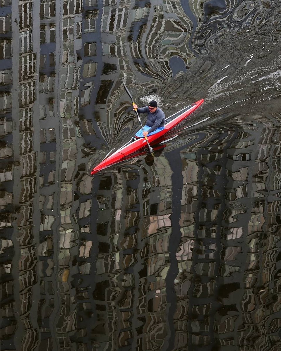 Eye On Axis tweet media