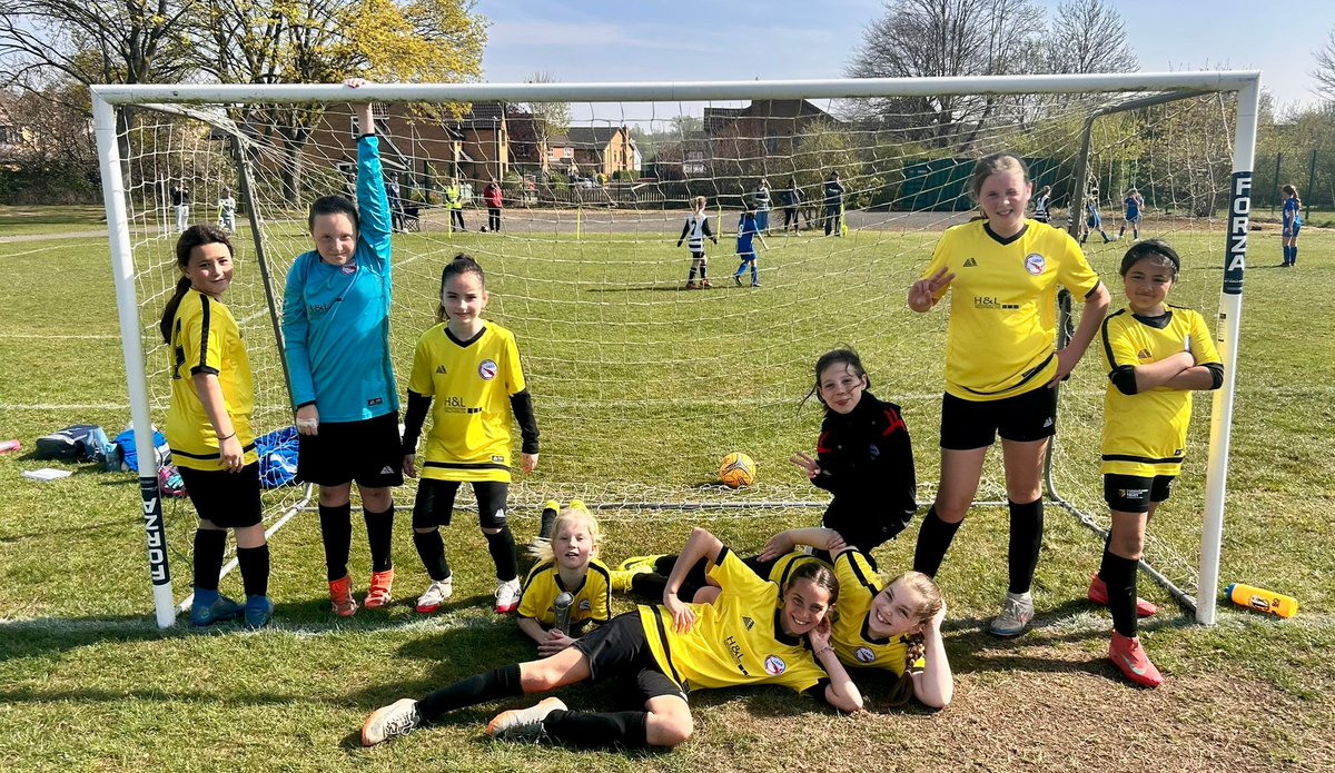 Our match reports from Saturday 12th April can be read in the link below, as our U10 and U11 Fire teams got a match in before the Easter half term.

lgda.co.uk/latestnews#wee…

#learngrowdevelopachieve