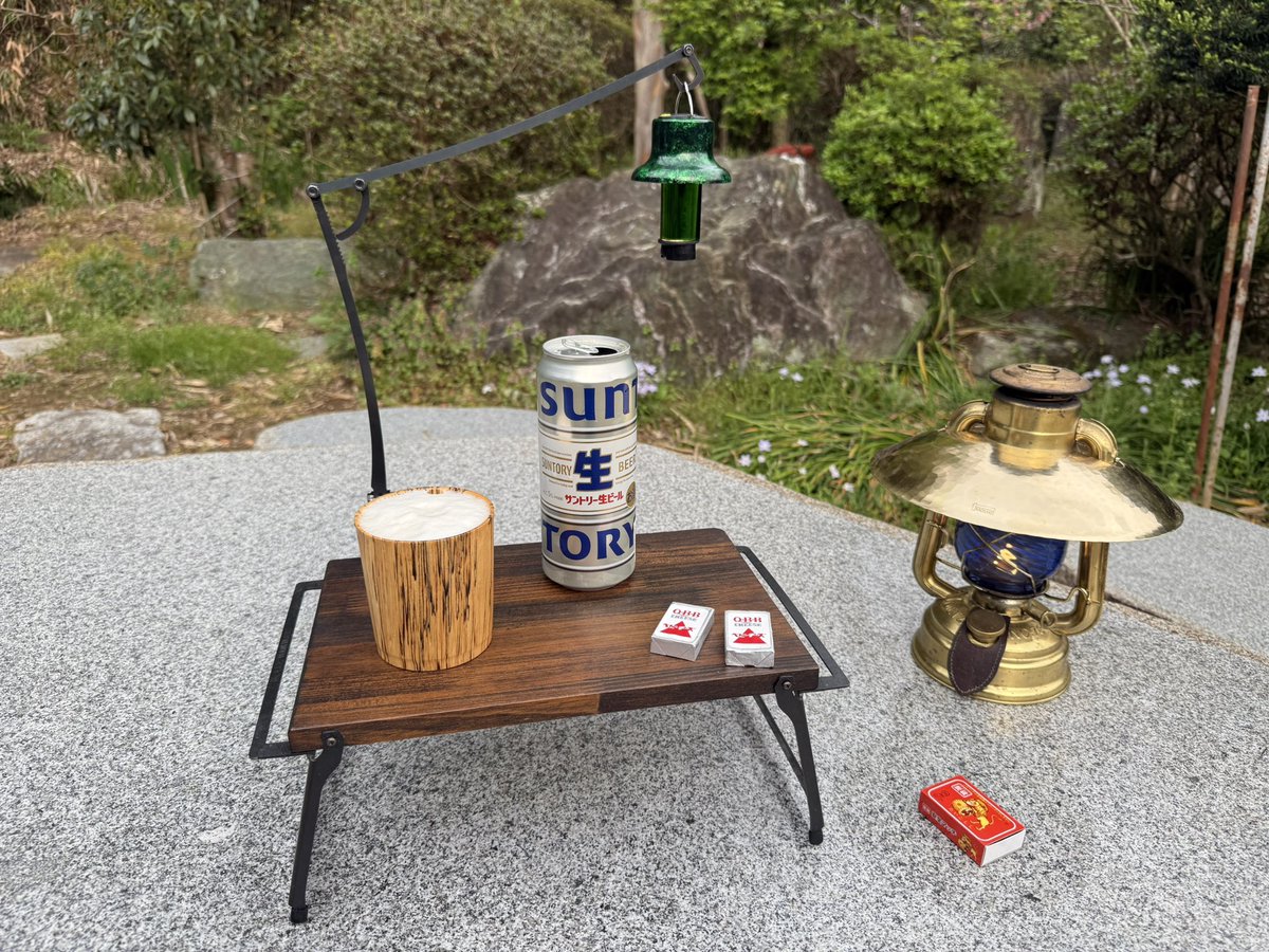 bluerunner1978's tweet photo. 今日もお疲れ様でした😁
庭で涼みながらいただくチメタイ🥶🍺がうんまい季節到来ですね😋
つまみないけど乾杯✨🍻😊
#ホコリタケハット #naosaku
#燈人 #vulcanusdesign
#MOOSEROOMWORKS https://t.co/TIPTLglYkL