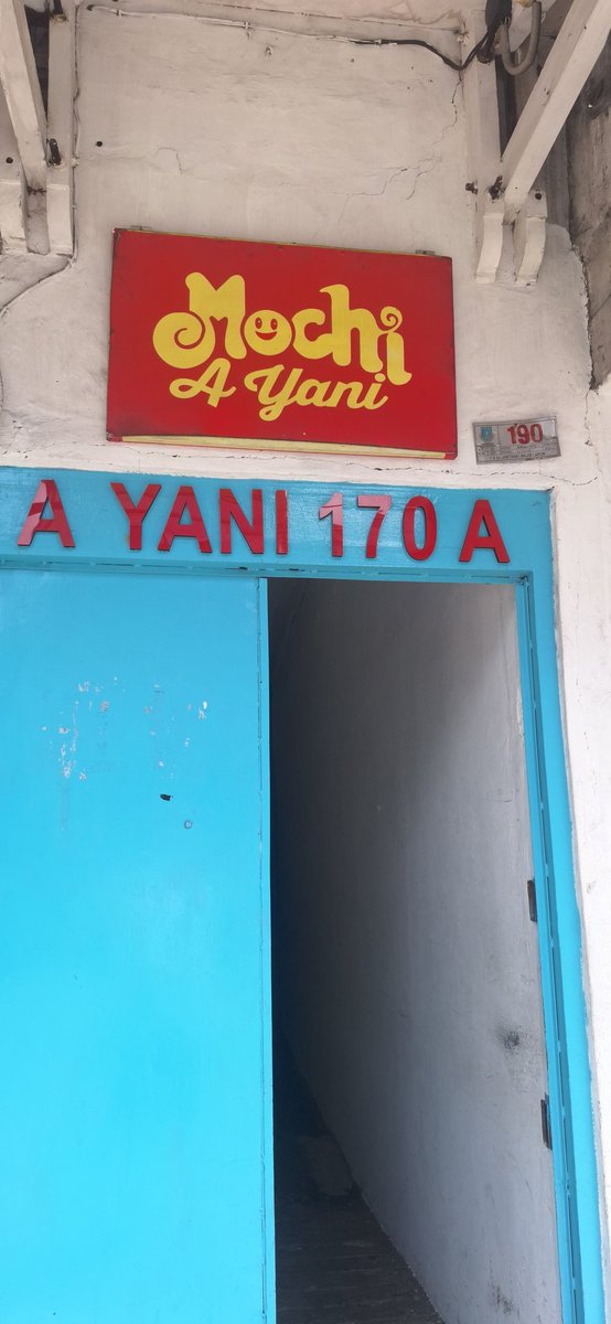 logias's tweet image. Salah satu dari beberapa
Mochi paling enak sukabumi
yg bukan tourist trap,
Hanya warlok yg hafal, 
Tempatnya chinese banget tradisional banget
Baiknya pesan duluan, ambil kemudian, kalo ga gitu gakan kebagian.
Kontak terlampir