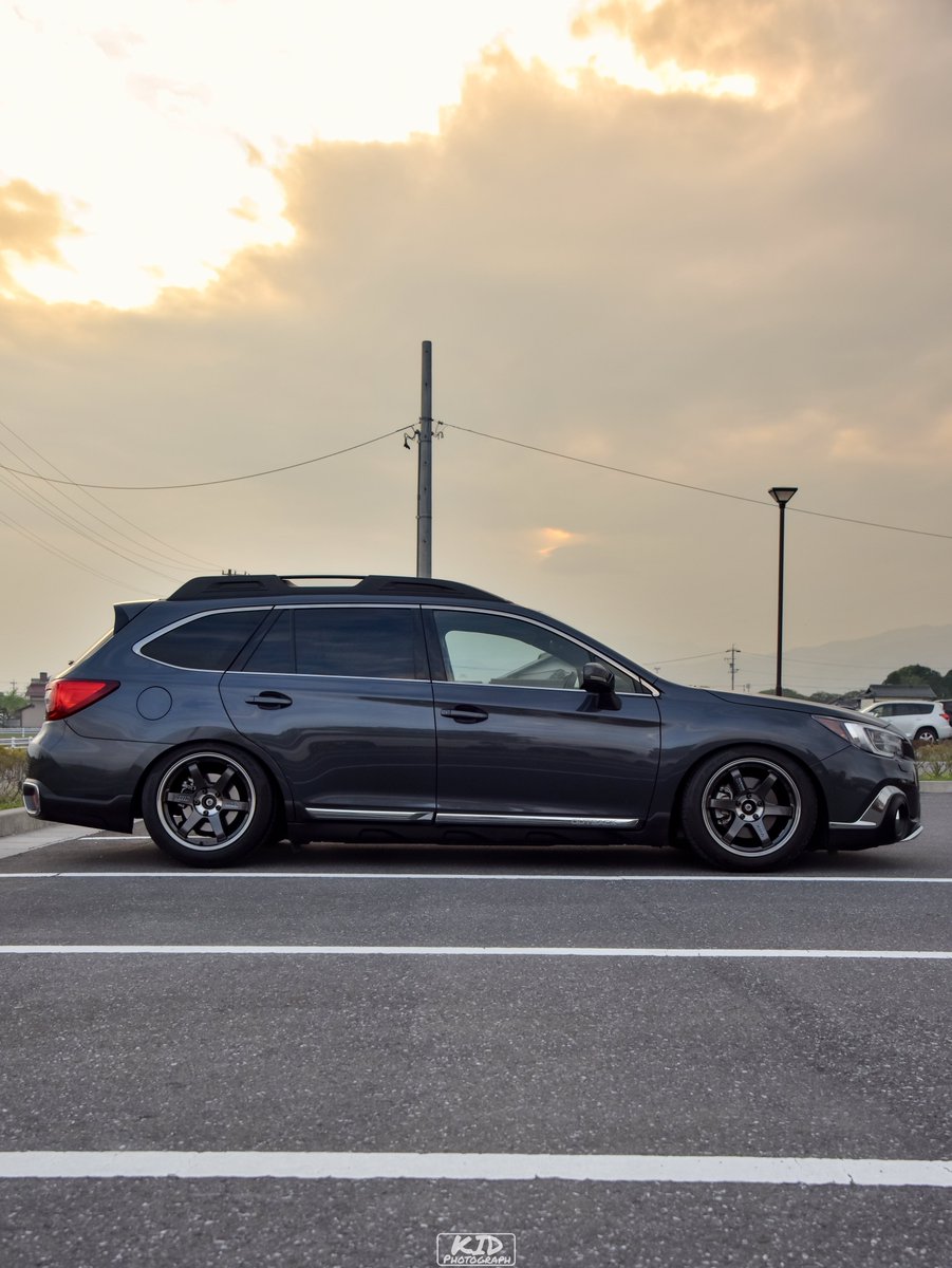 Kittokatto_1's tweet photo. New style

・XYZ 
車高調　Type SS-SU17-1

・RAYS
TE37SL 18X10J+40

・AZ
加工ヘッドライト(サイドマーカー取付)

下げバック🔥
ノーマルアーム爪折りなしの拘り
タイヤはサイズ感見るためのお試しで255/45にしたけど割といい感じ

USテールランプ売り案件あれば教えてください😌 https://t.co/3jPGZvxSEE