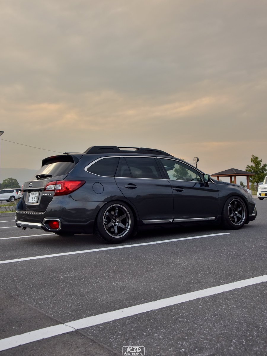 Kittokatto_1's tweet photo. New style

・XYZ 
車高調　Type SS-SU17-1

・RAYS
TE37SL 18X10J+40

・AZ
加工ヘッドライト(サイドマーカー取付)

下げバック🔥
ノーマルアーム爪折りなしの拘り
タイヤはサイズ感見るためのお試しで255/45にしたけど割といい感じ

USテールランプ売り案件あれば教えてください😌 https://t.co/3jPGZvxSEE