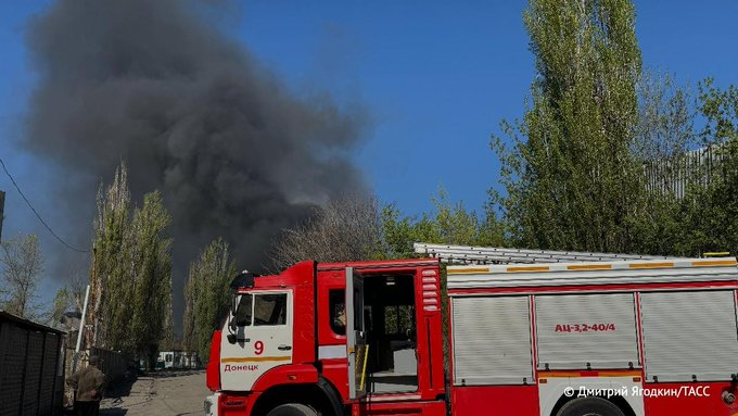 ferozwala's tweet photo. Easter truce violations by Ukraine are still going on — Russian Ambassador-at-Large #Miroshnik
'Ukraine, having violated the Easter truce, demonstrates that it's not capable of ceasing fire even for 30 hours'
#Russia | #Ukraine
https://t.co/pE3LcpM5Ky https://t.co/UMPOoOvqH1