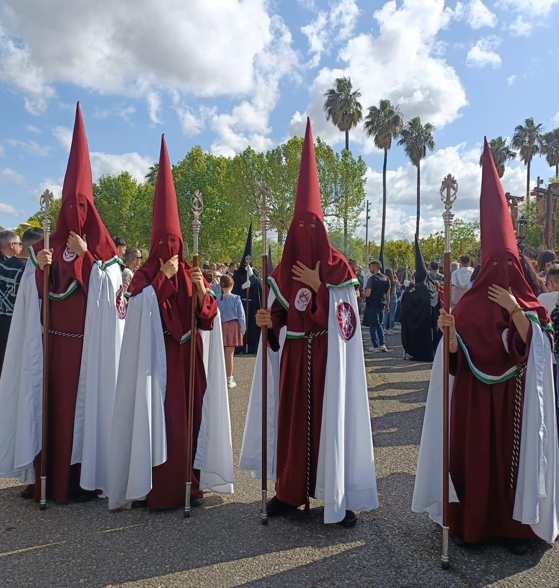 Acompañamiento de nuestra Hermandad este pasado Viernes Santo en Antepresidencia con la Conversión.