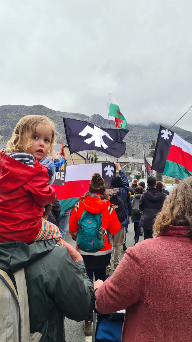 It's the same in Wales. it's exclusively those over 50 who are in a majority supportive of the Union. The youth are increasingly aware of their history and are increasingly realising that the "Union" is nothing more than a tool of economic exploitation and anglicisation.